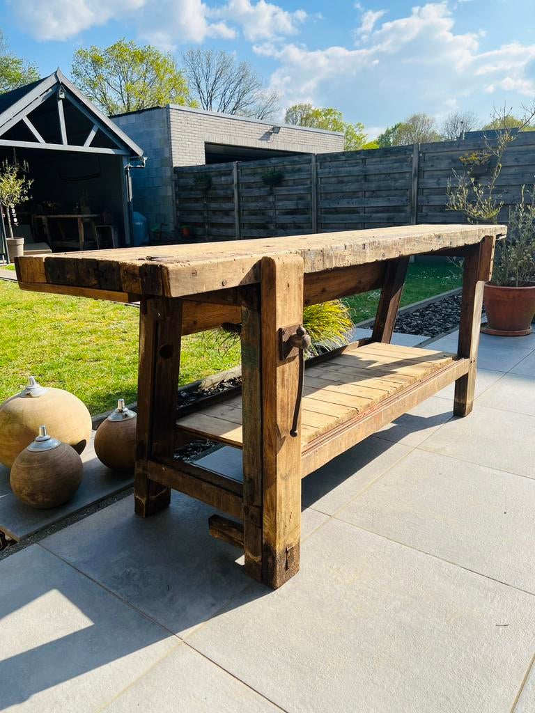 Oude werkbank, Enlèvement, Utilisé