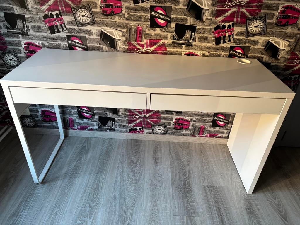 bureau blanc IKEA de la gamme MICKE, Enlèvement, IKEA, Blanc