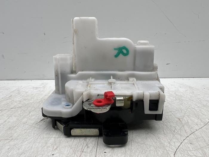 Serrure portière mécanique 2portes droite d'un Fiat 500, Autos : Pièces & Accessoires, Carrosserie & Tôlerie, Fiat, Utilisé, 3 mois de garantie