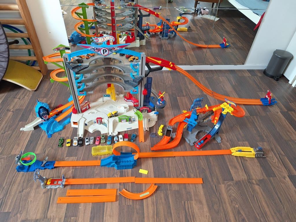 Hot Wheels garage full option, Enlèvement, Hot Wheels