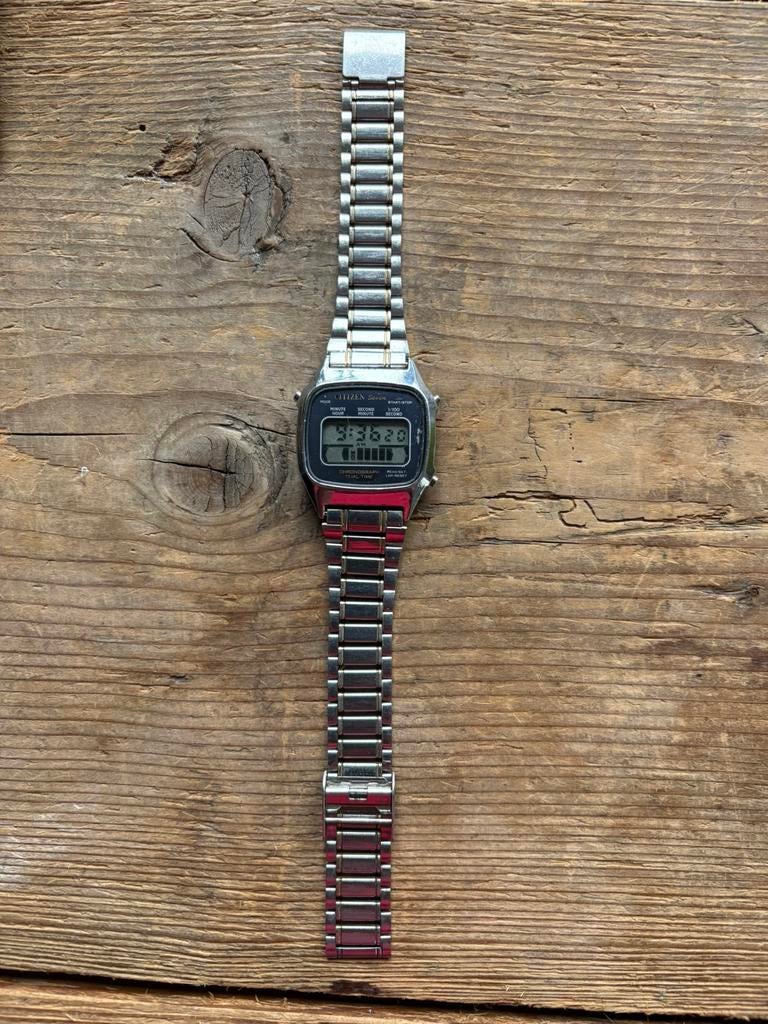CITIZEN MONTRE DIGITALE VINTAGE FONCTIONNELLE BEL ETAT, Bijoux, Sacs & Beauté, Montre-bracelet, Enlèvement ou Envoi, Citizen, Acier