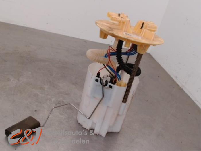 Pompe carburant électrique d'un Fiat Talento, Autos : Pièces & Accessoires, Systèmes à carburant, Fiat, Utilisé, 3 mois de garantie