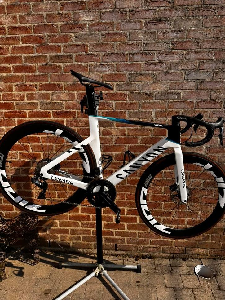 Canyon aeroad CFR taille M 2023 dura ace DI2, Vélos & Vélomoteurs, Vélos | Vélos de course, Enlèvement