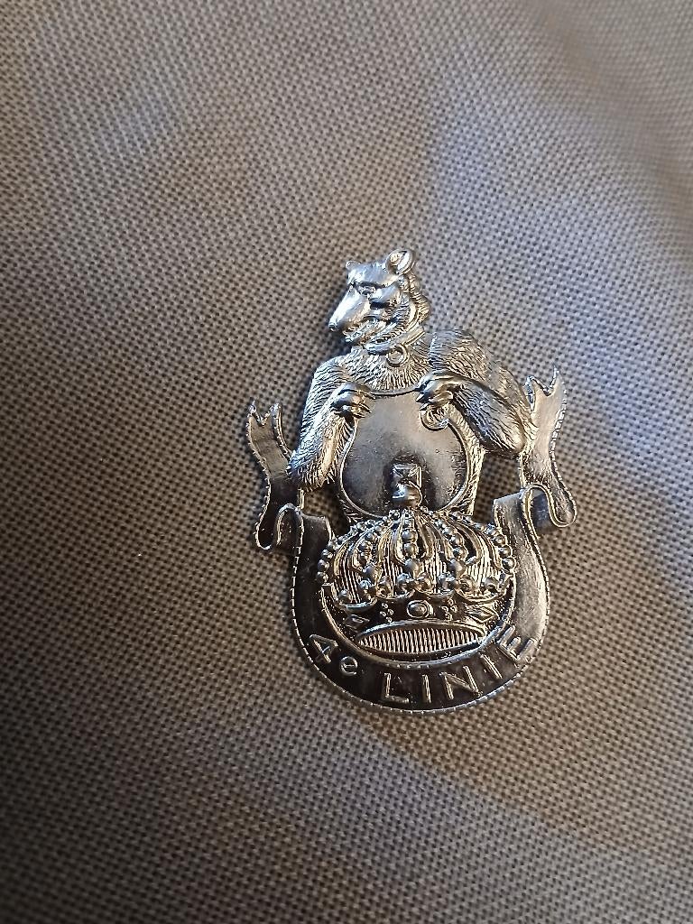 Insigne 4 regiment de ligne argenté, Enlèvement, Armée de terre, Emblème ou Badge