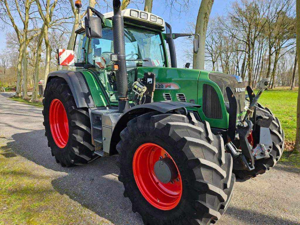 Fendt 820 Com3 Vario TMS mit Trible GPS. (bj 2009), Zakelijke goederen, Landbouw | Tractoren, meer dan 10000, Fendt, Gebruikt