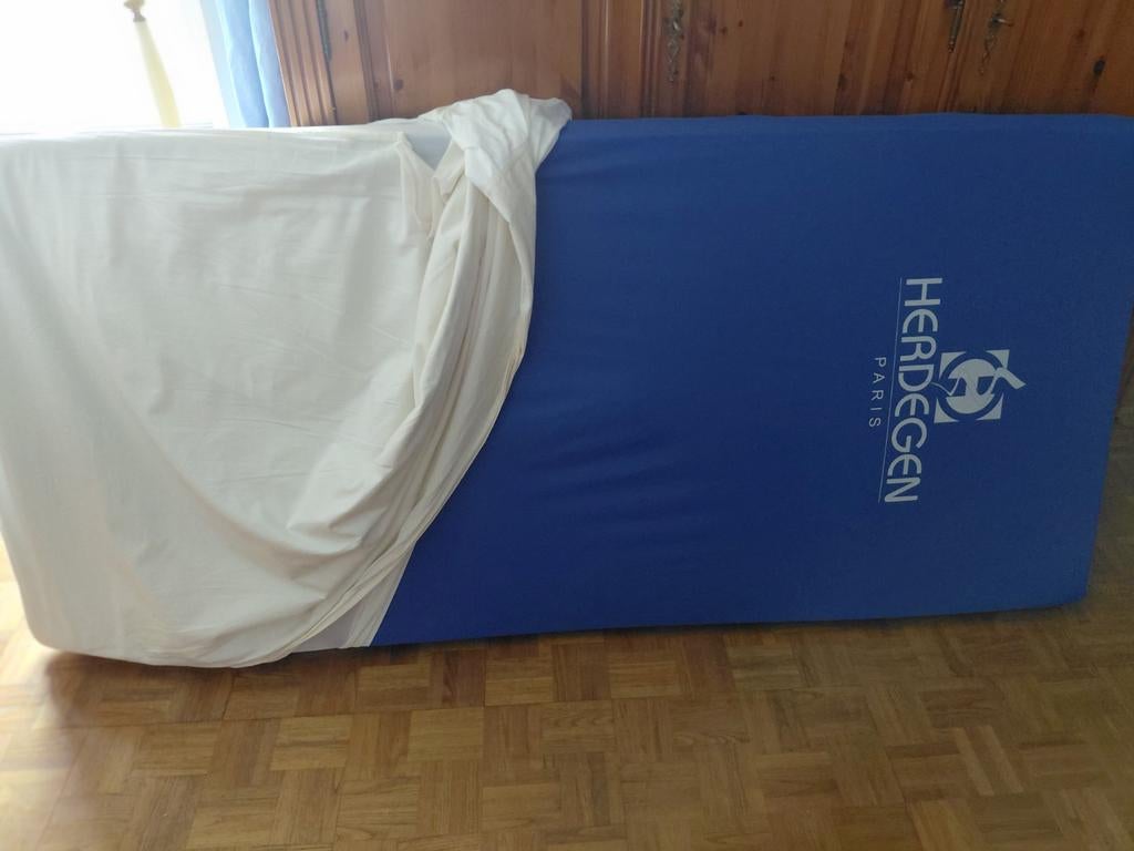 Matela médical Herdegen Paris avec housse de protection, Enlèvement