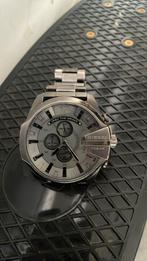 Te koop Horloge"Diesel" grey, Bijoux, Sacs & Beauté, Montre-bracelet, Autres marques, Enlèvement, Acier