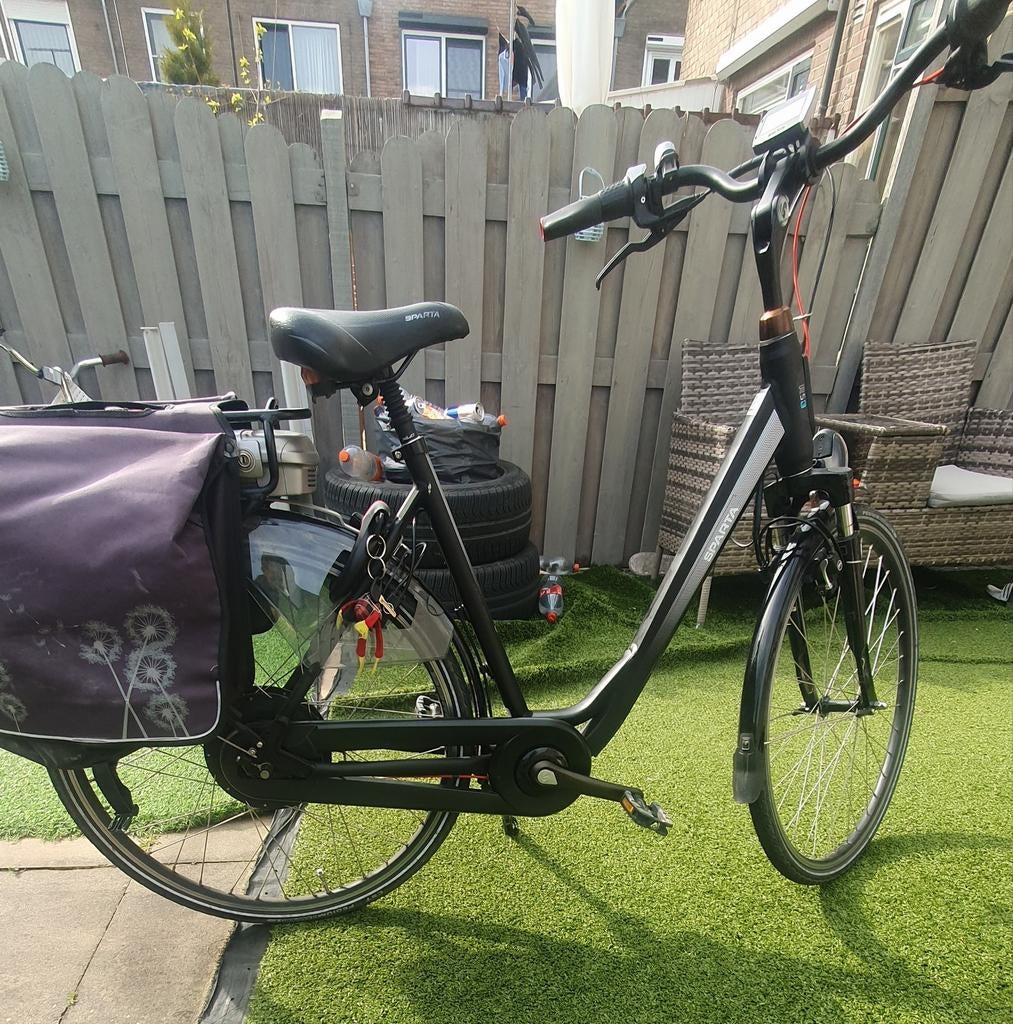 Elektrische damesfiets Sparta F53 frame maat 53, Fietsen en Brommers, Elektrische fietsen, Ophalen, Sparta