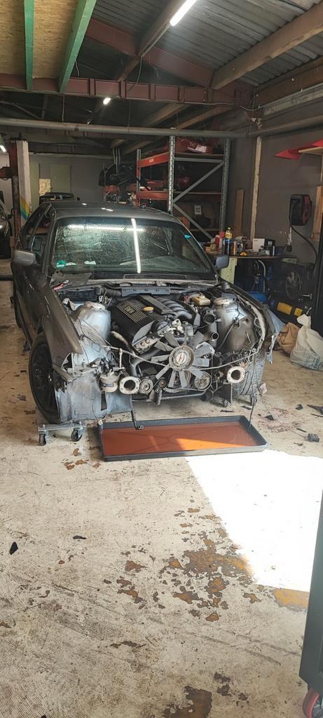 Serre E36 320 avec moteur, châssis réglable, échappement spo, Autos : Pièces & Accessoires, Autres pièces automobiles, Enlèvement ou Envoi