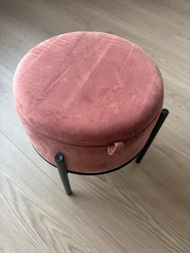 Roze fluwelen poef met opbergruimte, Huis en Inrichting, Zetels | Voetbanken en poefs, Gebruikt, Ophalen
