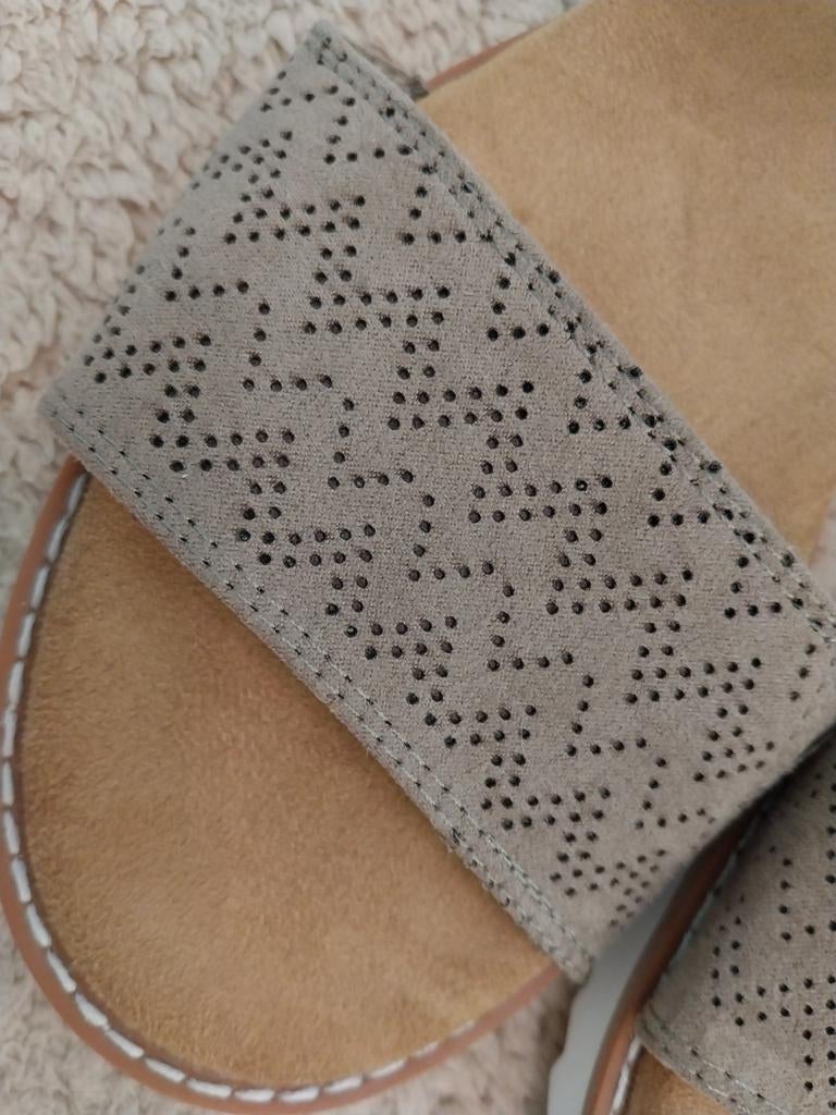 Skechers  super licht sandalen dames velcro sluiting 38, Kinderen en Baby's, Babykleding | Schoentjes en Sokjes, Ophalen of Verzenden