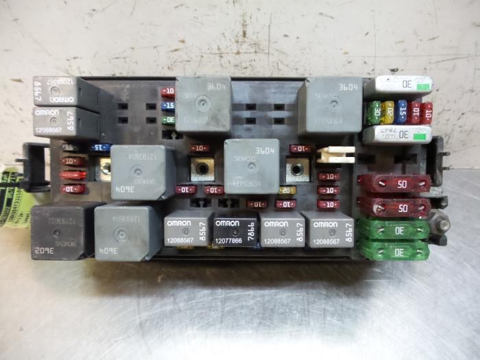 Boîte à fusibles d'un Cadillac Seville, Autos : Pièces & Accessoires, Électronique & Câbles, Cadillac, Utilisé, 3 mois de garantie