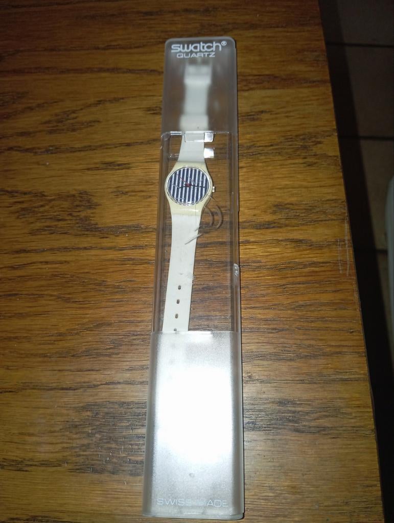 swatch Deauville, Bijoux, Sacs & Beauté, Montres | Femmes, Enlèvement ou Envoi, Swatch