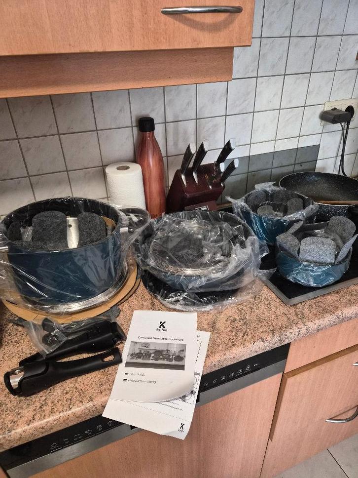 Iconisch pannenset, Huis en Inrichting, Keuken | Potten en Pannen, Nieuw, Pannenset, Overige materialen, Inductieplaat, Keramische plaat