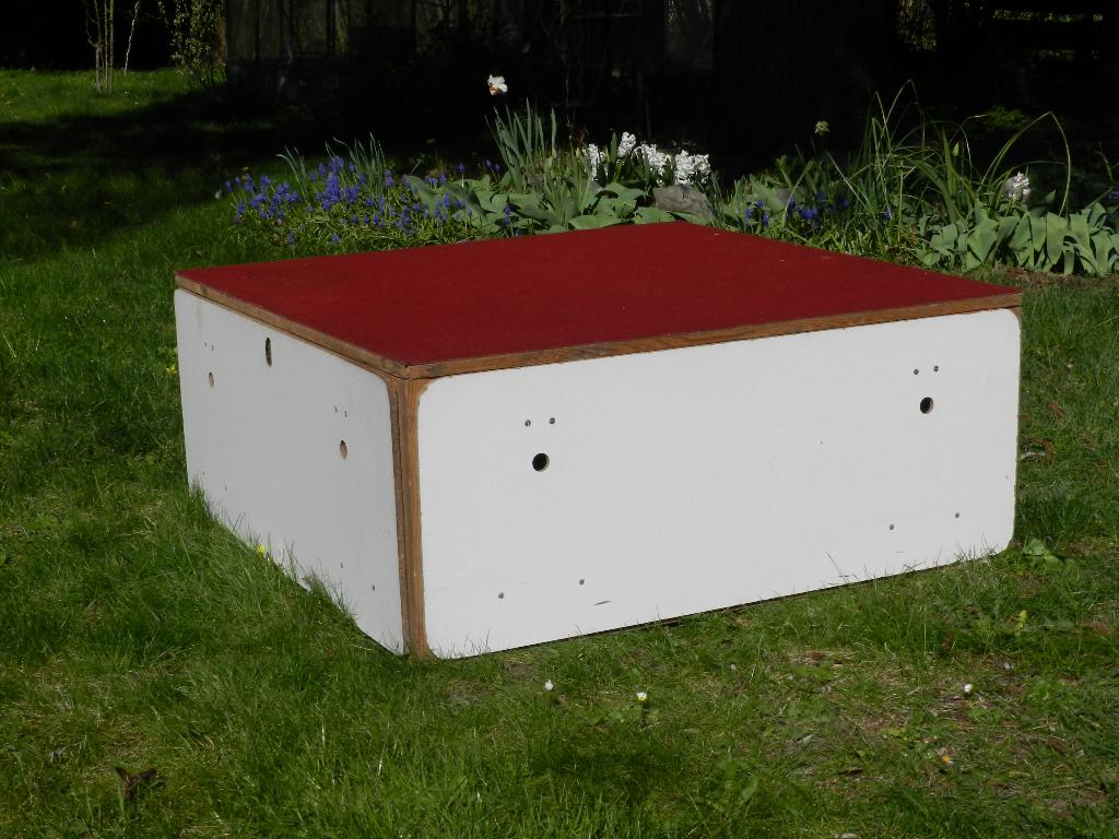 Estrades, Podiums – praticables en bois, Enlèvement, Utilisé, Autres types