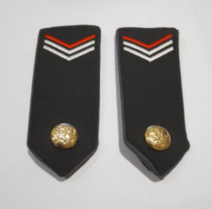 Epaulettes correspondent au grade de Caporal-chef, Collections, Objets militaires | Général, Armée de terre, Enlèvement ou Envoi