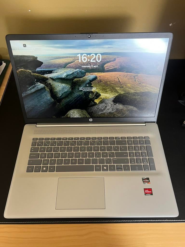 HP Laptop 17.3 inch RYZEN 7 WINDOWS 11, Computers en Software, Windows Laptops, Ophalen of Verzenden, Zo goed als nieuw, SSD, Azerty