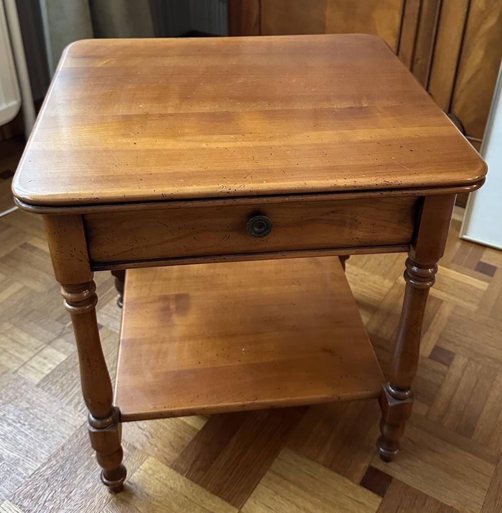 Table de chevet / de nuit / d'appoint en bois clair, Moins de 55 cm, Moins de 45 cm, Enlèvement, Utilisé