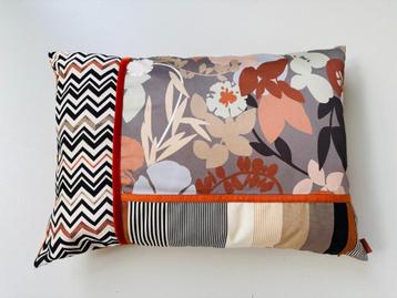 Origineel, zeldzaam kussen van Missoni Home beschikbaar voor biedingen