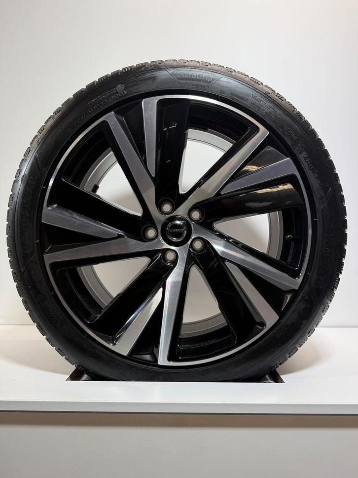 19’’VOLVO V90 XC40 VELGEN WINTERBANDEN ORIGINEEL VOLVO, Auto-onderdelen, Banden en Velgen, Banden en Velgen, Winterbanden, 19 inch