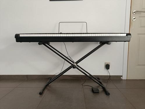 Digitale Piano Fazley met pedaal en onderstel, Muziek en Instrumenten, Piano's, Zo goed als nieuw, Piano, Zwart, Digitaal, Ophalen