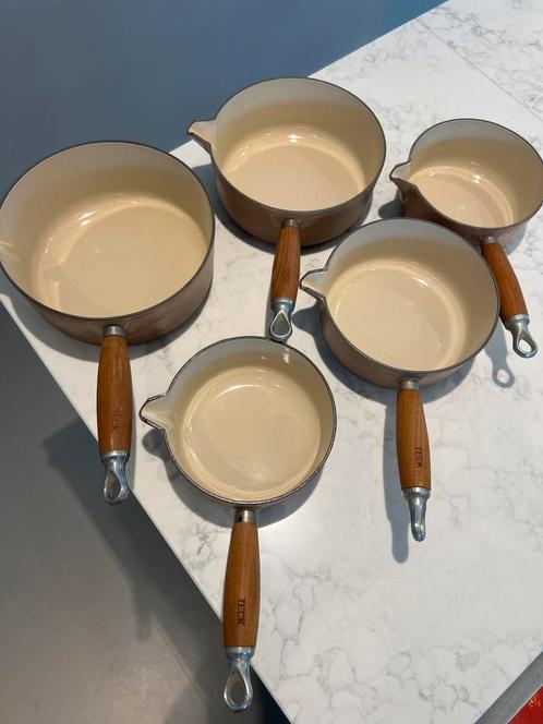 5 Le Creuset steelpannen in nieuwstaat ook apart te koop, Huis en Inrichting, Keuken | Potten en Pannen, Zo goed als nieuw, Koekenpan of Braadpan