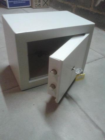 Metalen brandkast geldkuis kluis beschikbaar voor biedingen