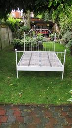 Compleet wit metalen bed van Ikea, Ophalen, Wit, Tweepersoons, 140 cm