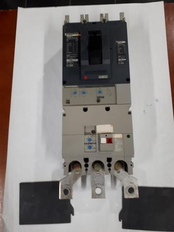 Disjoncteur 3P 630A, Enlèvement