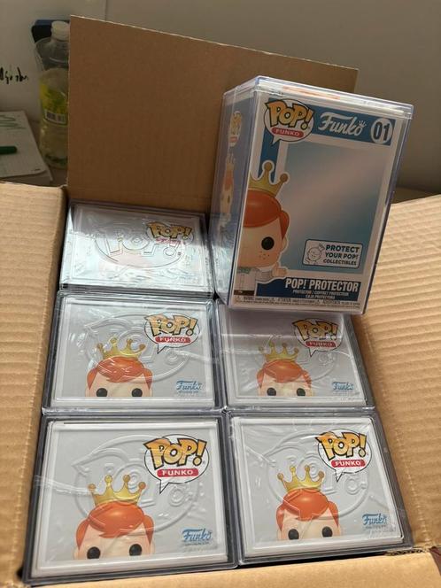 Funko Pop! Protector: Hard Acrylic Pop! Box acryl sealed, Hobby en Vrije tijd, Verzamelkaartspellen | Overige, Zo goed als nieuw