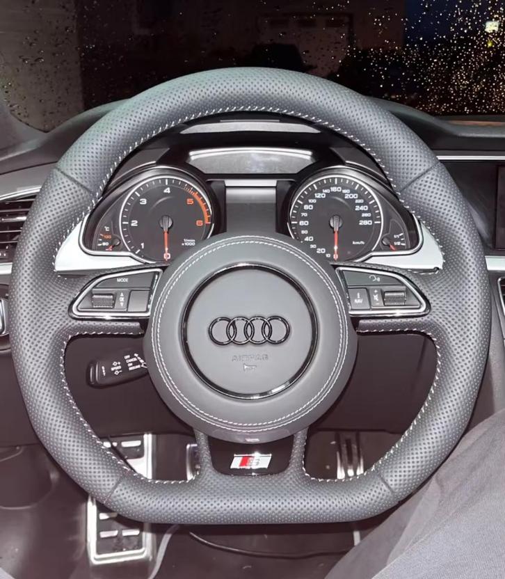 Audi stuur compleet leer leder vlak sportief S line RS, Auto-onderdelen, Besturing, Audi, Nieuw, Ophalen of Verzenden