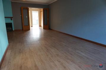 Appartement à louer à Waremme, 2 chambres disponible aux enchères