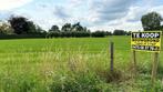 Bouwgrond voor ruime half-open bebouwing op 11are in Hamme, 9220 hamme, Ventes sans courtier, 500 à 1000 m²