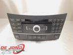 Radio CD Speler van een Mercedes E-Klasse, Gebruikt, -, Ophalen of Verzenden, -