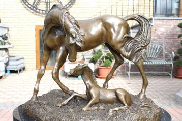 merrie en haar veulen in brons gesigneerd, PJ MENE beschikbaar voor biedingen