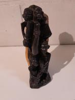 Ebbenhouten beeldje met bast, Antiek en Kunst, Ophalen