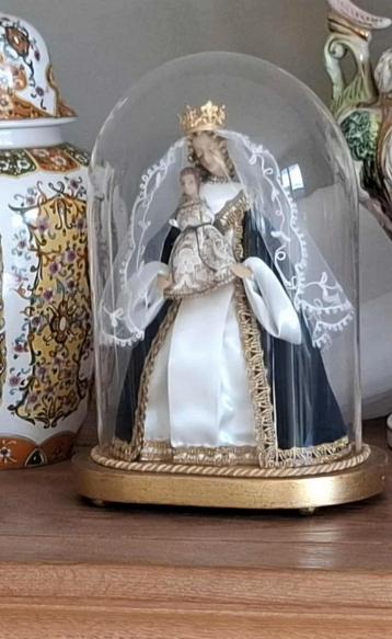 Statue de Marie sous une cloche, Enlèvement, Comme neuf
