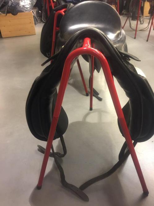 Selle d’équitation « Albion » pour chevaux, Dieren en Toebehoren, Paarden en Pony's | Zadels, Ophalen