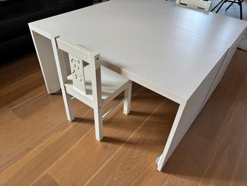 IKEA wit kinderbureau x2 - Stuva en stoelen beschikbaar voor biedingen