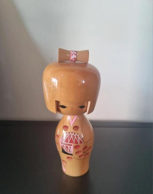 Mooie "Temari" Kokeshi van Tanaka Kojo (Shigemi), Antiek en Kunst, Kunst | Beelden en Houtsnijwerken, Verzenden