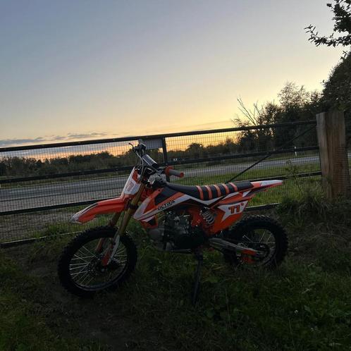 Ultra 125cc pitbike, Fietsen en Brommers, Brommers | Crossbrommers, Zo goed als nieuw, Overige merken, Ophalen