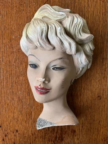 Gipsen “Marilyn Monroe” hoofdje van H. Smulders.  beschikbaar voor biedingen