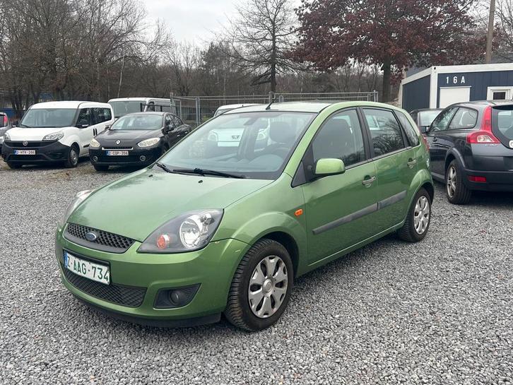 Ford fiesta 1.4 benzine km 204.000. Bj 2007, Auto's, Ford, Bedrijf, Te koop, Fiësta, Airbags, Airconditioning, Alarm, Elektrische ramen