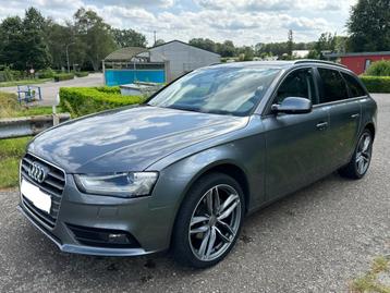 AUDI A4 QUATTRO 2.0TDI AUTOMAAT * trekhaak * Lane Assist