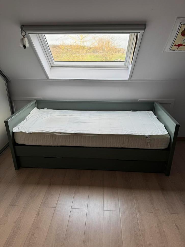 Jeugdbed 90x200, Huis en Inrichting, Slaapkamer | Bedden, Gebruikt, Eenpersoons, 90 cm, 200 cm, Hout, Groen, Ophalen