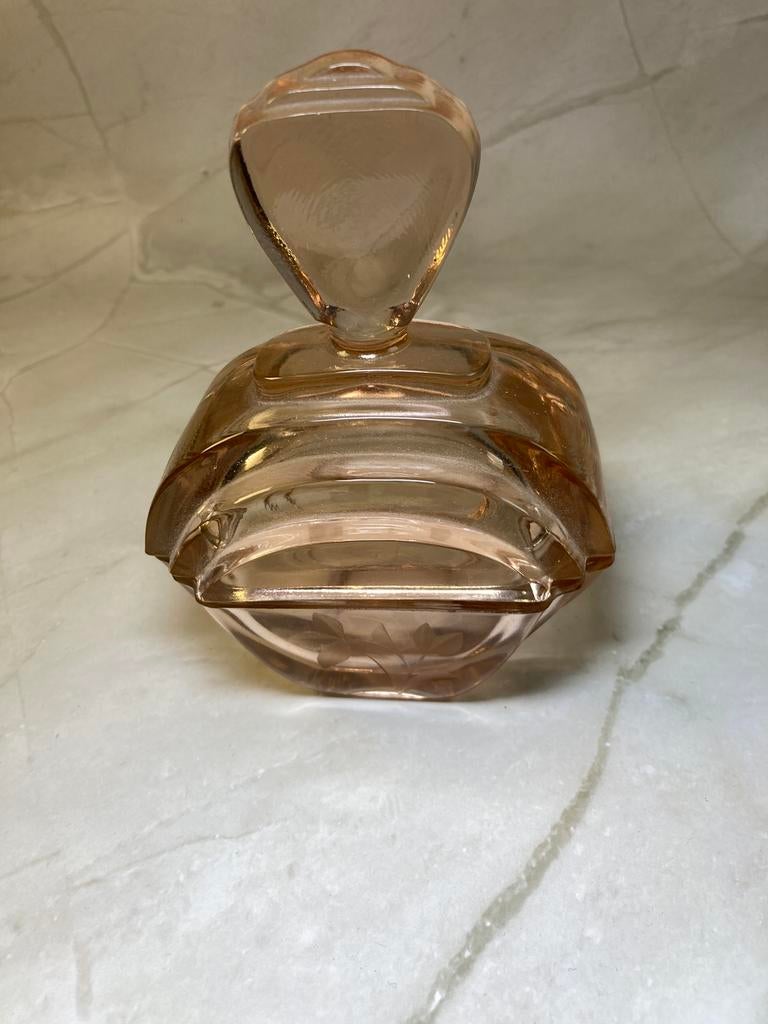 Bonbonnière en verre cristal rose gravé avec motif feuilles, Enlèvement ou Envoi