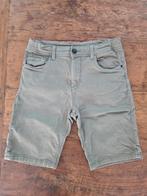 Short fish&chips maat 158, Kinderen en Baby's, Kinderkleding | Maat 158, Broek, Fish & Chips, Ophalen of Verzenden, Zo goed als nieuw