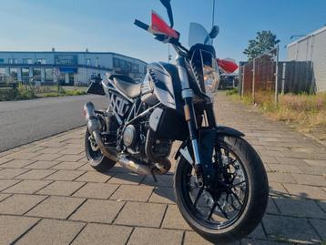 Magnifique KTM Duke 690 6447 km à vendre !