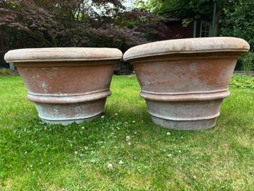 2 Grote Extreem Exclusieve Impruneta Terracotta Bloempotten beschikbaar voor biedingen