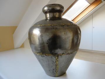 Mooie pot in rvs Hoogte=47cm Doormeter33cm beschikbaar voor biedingen